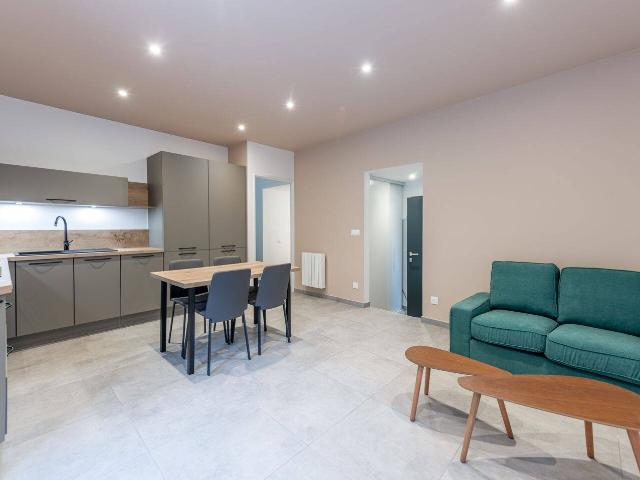 Superbe T2 rénové dans maison de village