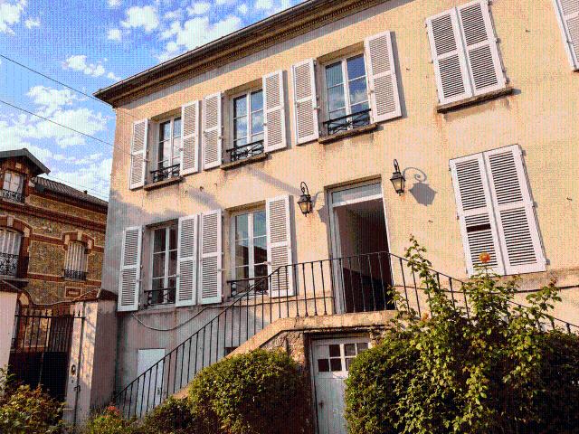 Superbe T2 53m² clé en main, refait à neuf / 2 min. A pied de la gare et du centre