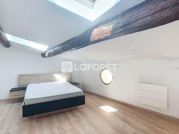 Superbe T3 au coeur du vieux centre d'Aubagne 54.34 m2