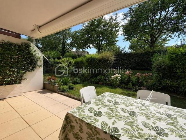Superbe T3 de 64 m² en rez de jardin avec terrasse et grand jardin à Vieugy