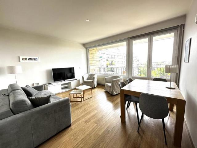SUPERBE TYPE 3 MEUBLE DE 67M2 LA MADELEINE DHO1