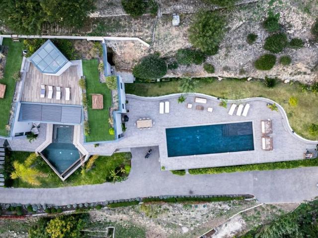 Superbe villa moderne proche de Monaco