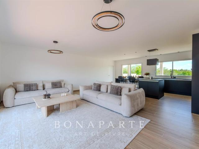 Superbe Villa Neuve De Plain Pied À Villerest 117m² Villerest