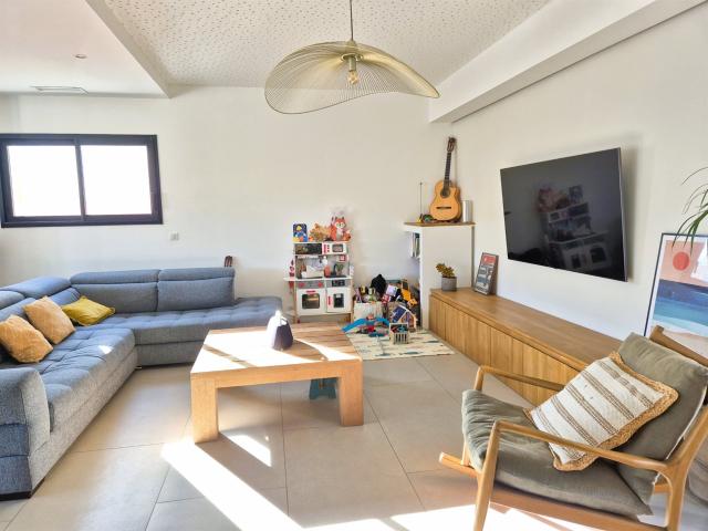 Superbe Villa Avec Garage Et Jardin A 2 Minutes De La Plage 112m² Frontignan