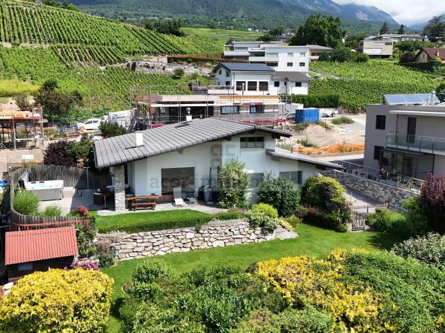 Single family house with 7.5 rooms on sale in Diolly 180 m² | dreamo. Ch