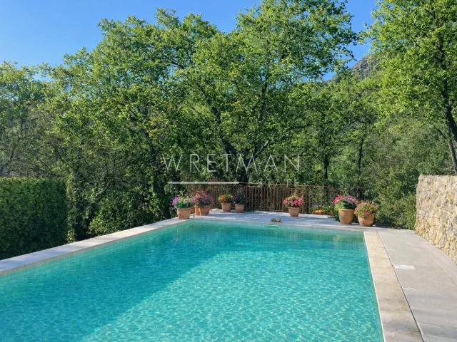 Superbe villa avec piscine Tourrettes sur Loup 180m² Tourrettes sur Loup