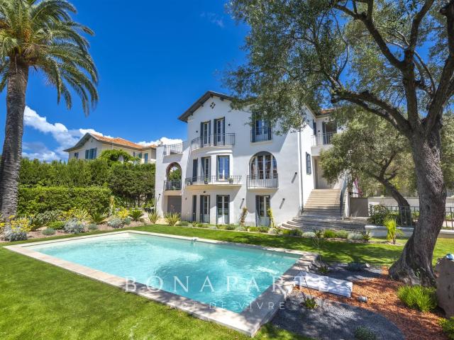 Superbe Villa Belle Epoque entièrement rénovée 259m² Saint Raphaël