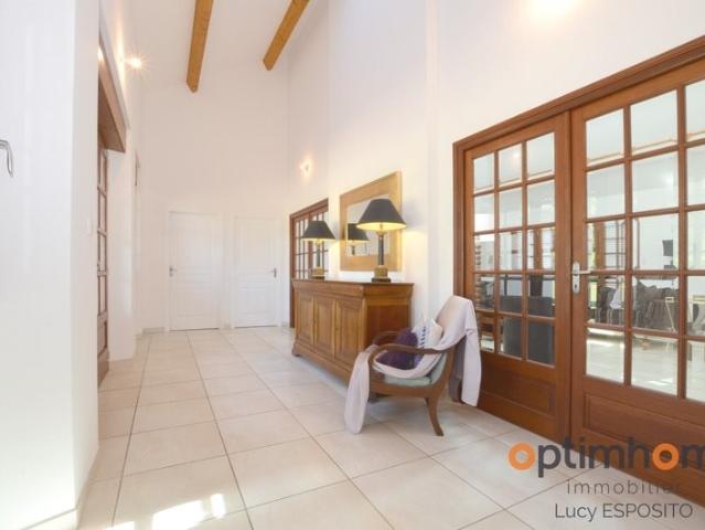 ? Superbe Villa Contemporaine avec Piscine et Vue Panoramiqu. 186m² Vayres