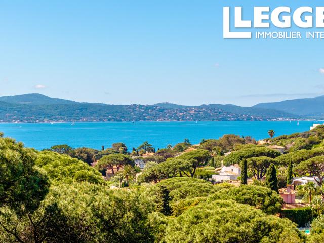 Sainte Maxime, Sémaphore — Villa contemporaine neuve, vue mer panoramique, piscine, frais de notaire réduits