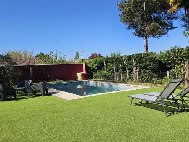 Superbe Villa D'architecte Dans Quartier Résdentiel Du Passa. 217m² Le Passage