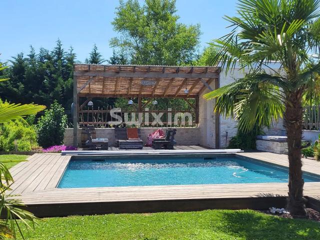 Superbe villa de 160 m² avec piscine à Charnay lès Mâcon 160m² Charnay lès Mâcon