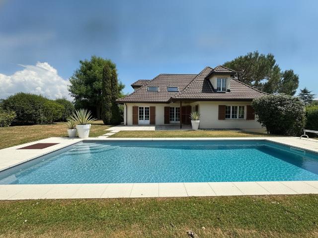 Superbe villa familiale de 6,5 pièces