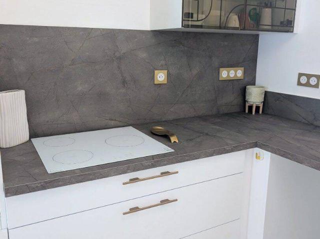 Superbe villa Florensac T5 superbes volumes grand jardin proche