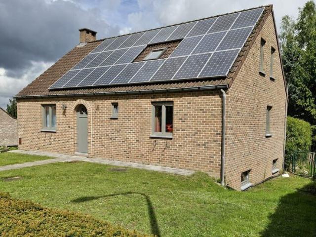 superbe villa fraichement rénovée à Oisquercq