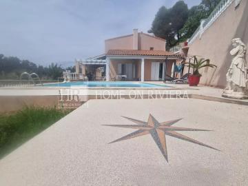 Superbe villa provençale 256 m² Vue mer et montagnes panoramique
