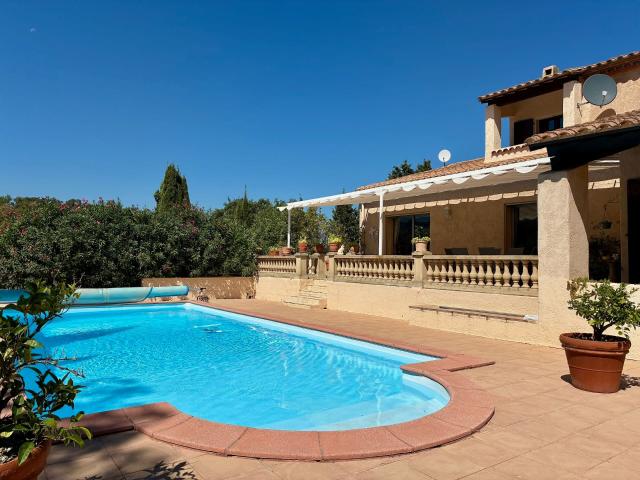 Superbe villa provençale sur 3 000 m2 avec grande piscine et. 172m² Maureillas las Illas