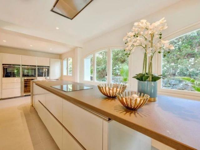 Superbe villa rénovée à Mougins