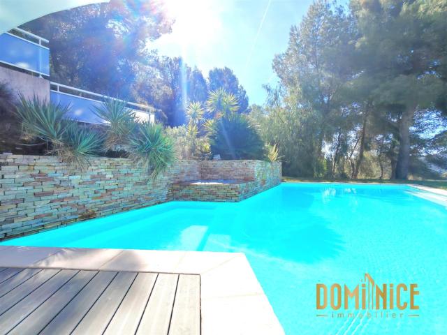 Superbe villa Saint Martin du Var, grand standing et piscine 174m² Saint Martin du Var