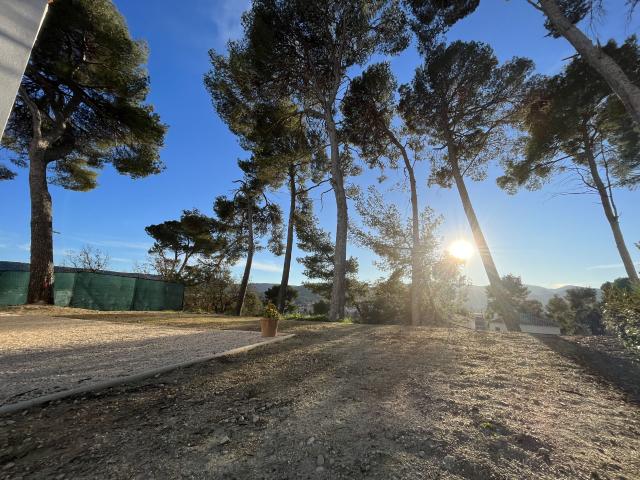 Superbe Villa T5 MEUBLEE 100.38 m2 Aubagne