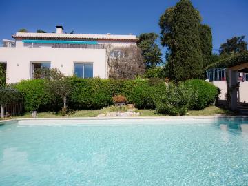 Superbe villa 5 chambres avec piscine à Juan les Pins 188m² Antibes