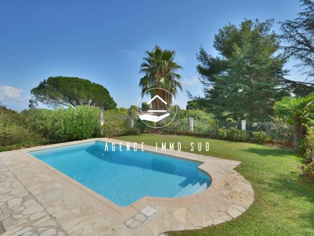 Superbe Villa 5 pièces Hauteurs Antibes vue mer