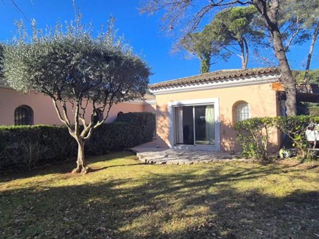 Superbe villa 7 pièces SAINT RAPHAEL