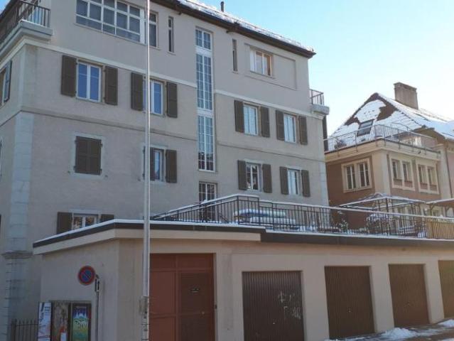 Superbe 3 pièces lumineux avec un long balcon en L
