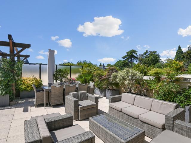 Superbe 4 pièces bénéficiant de 92m2 de terrasses à l'abri des regards, au pied du parc de Sceaux