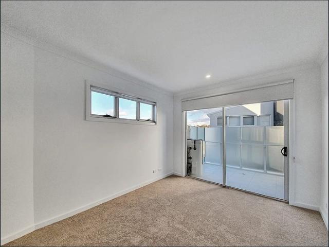 Superbly positioned in heart of Highton