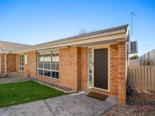 SUPERBLY PRESENTED / VERY PRIVATE UNIT