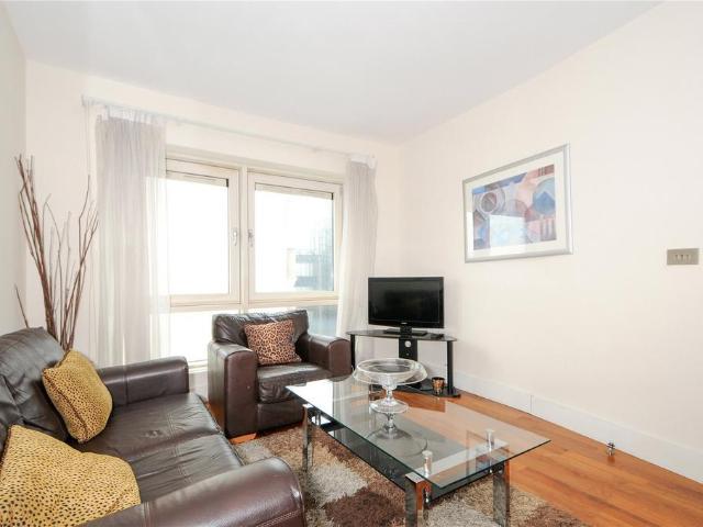 Superdrug, 2 Praed Street, London, W2 1JX, United Kingdom | 1 bed apartment for rent #137468302 | Rentberry
