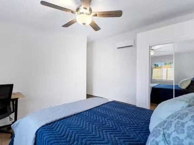 SUPERHOST! POOL! Newly Renovated, Clean and Bright Paradise Va.