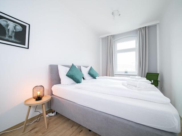 Superior Apartment | 70 QM | 3 ROOM | Central | Kitchen, Neuss Amsterdam Apartments for Rent