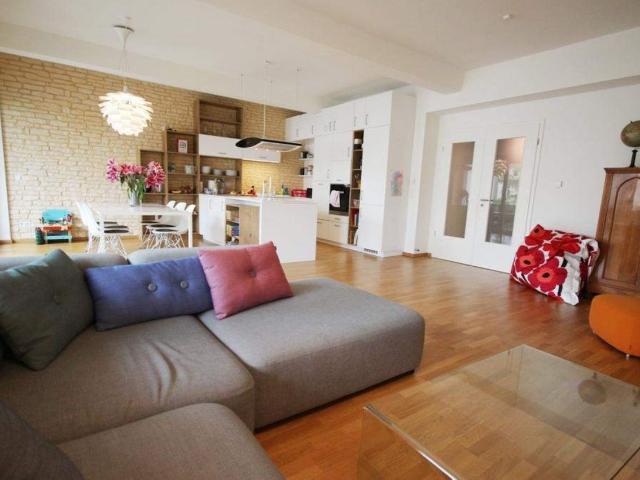 Superior, bright apartment at a fantastic location in Berlin, Berlin Amsterdam Apartments for Rent