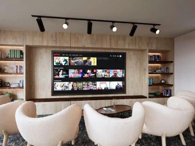 Superior Studio Floors 6 10
