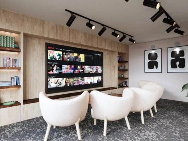 Superior Studio Floors 6 10