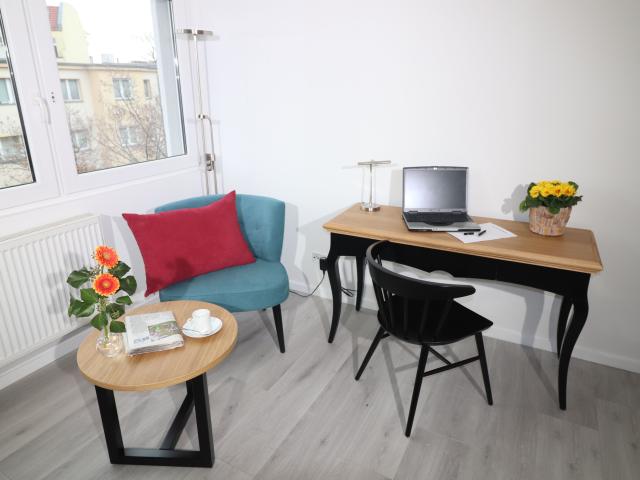Superior Studios Apartment in a quiet central location near Kurfürstendamm # 525 Category M