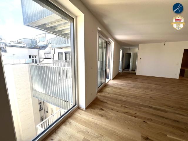 Superprojekt: 'Über den Baumwipfeln TOP 46 4 Zimmer mit ÜBERDACHTEM BALKON 17,5 m²