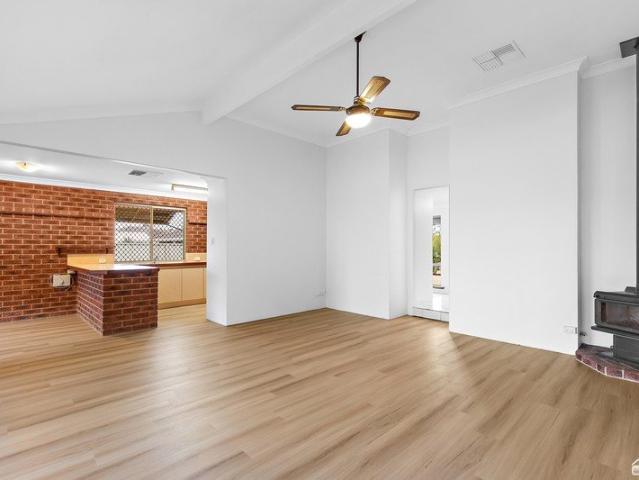 SUPERSIZE 3X1 with Side Access to Workshop!