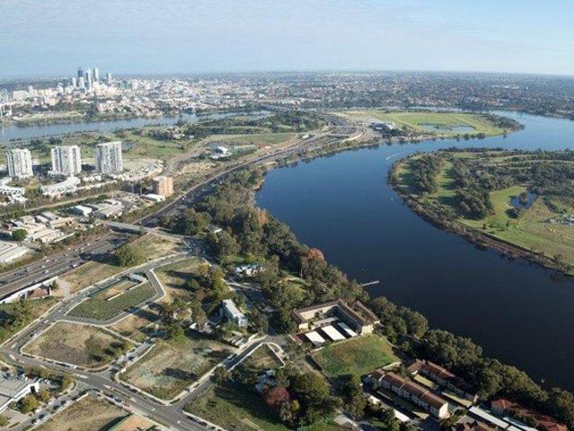 Supersize 1bedder 60sqm! Moments from the river, minutes to the CBD