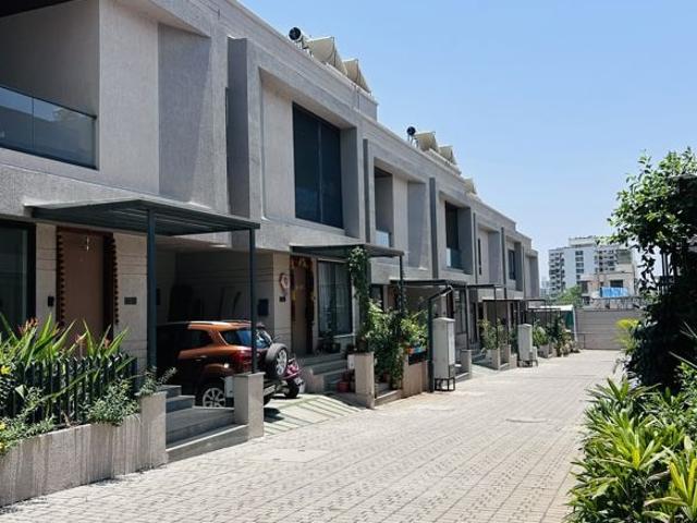 Supreme Villagio 3 Bedroom 2500 Sq. Ft. Villa in Somatane Pune Listing ID: #10349