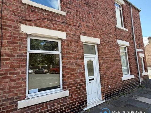 Surtees St, Bishop Auckland, DL14 2 bed terraced house to rent £550 pcm £127 pw