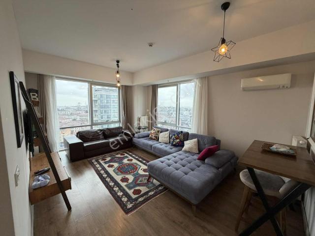 Suryapı Corridor'da Kiralık 2+1 16. Kat Köşe Daire
