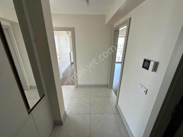 Suryapı Corridor'da Kiralık 2+1 102 M2 Daire Güneşli