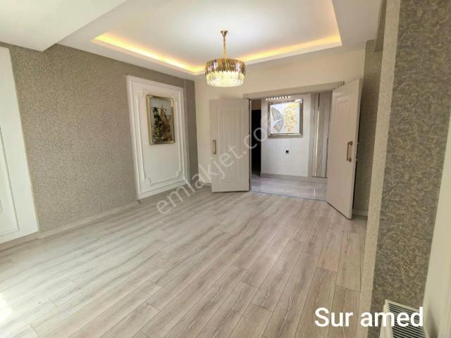Sur Amed'ten Bağcılar Hacı Halit Yapıda 2+1 Satılık Daire