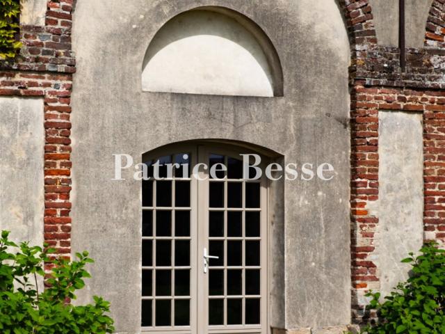 Sur la côte d'Albâtre, entre Veules les Roses et Varengevill. 206m² Saint Aubin sur Mer