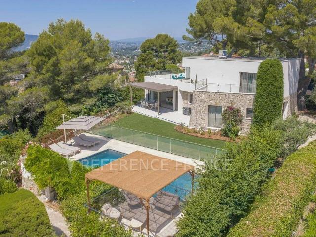 Sur les hauteurs de CANNES et du CANNET. VUE PANOMARIQUE MER