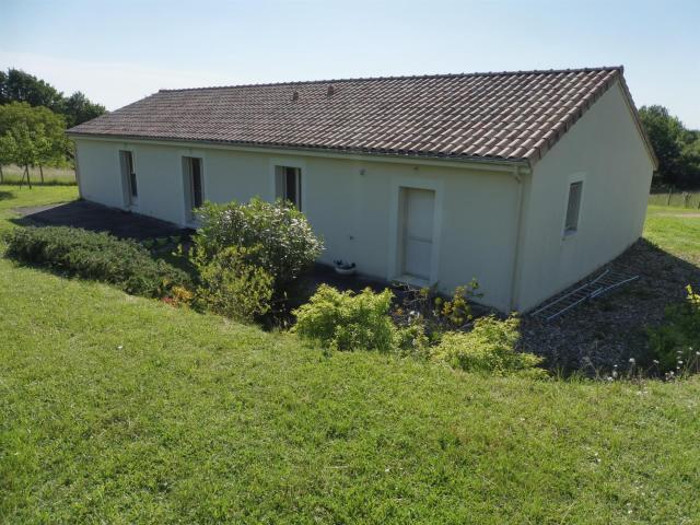 Sur Les Hauteurs De Riberac Tres Belle Vue 117m² Ribérac