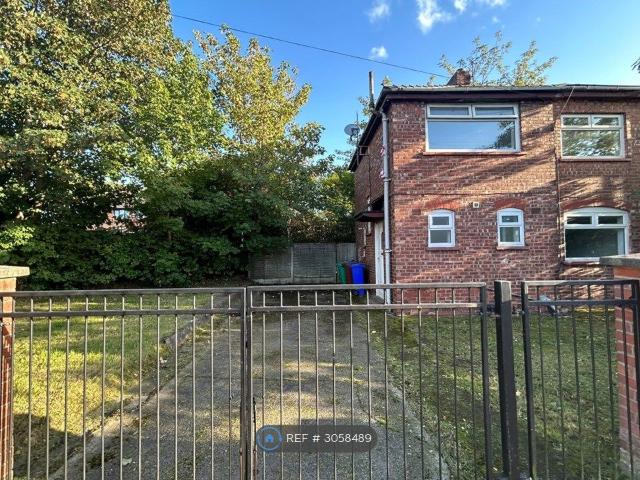 Surbiton Road, Manchester M40, 3 bed semi detached house to rent, £1,350 pcm | PrimeLocation