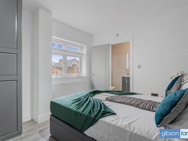 Surbiton Road, Kingston Upon Thames KT1 1 bed in a house share to rent £1,000 pcm £231 pw